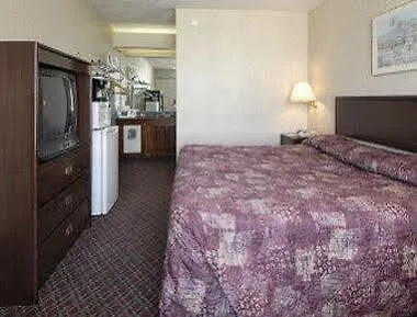 Ramada Limited Norfolk Hotel Greenwich
